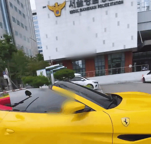 [영상] 비키니 대신 웨딩드레스?…라이딩女의 변신