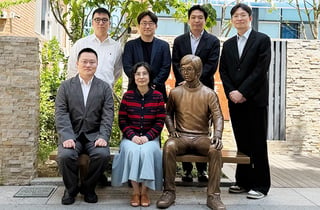 무신사 조만호 대표, 박종철센터 방문…7년 전 논란 재차 사과
