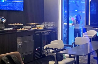 [현장]파티하다 문 열면 공연장…인스파이어 스카이박스 가보니