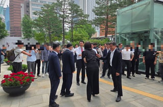 사퇴·보궐 '굴곡의 승리'…오세훈 시장, 정권 균형·정비사업 지속 '기대'