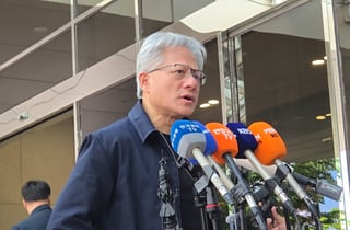젠슨 황 "한국 위한 깜짝 선물 있어…삼성·SK·현대·LG와 미팅"(종합)