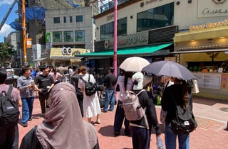 [현장]"젠슨 황 대단하긴 하네"…'삼쏘회동' 앞두고 홍대 들썩