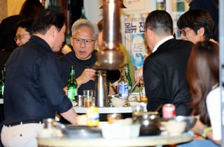 젠슨 황의 K치킨 사랑…'삼소' 다음 2차는 'BBQ 황올'