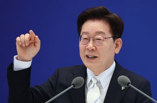 이 대통령 "초과세수, 성장 잠재력에 투자…초과이윤, 국민 몫도 있어"