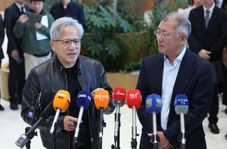 정의선 회장 새만금 투자 제안에… 젠슨 황 "멋진 AI 밸리, 기꺼이 동참"