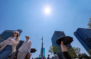 [내일 날씨] 낮 최고 '33도' 무더위…전국 하늘 맑음, 미세먼지 '좋음'