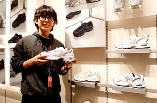 광주신세계, 여름철 맞아 '메쉬' 소재 신발 선보여
