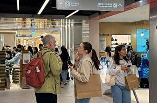 결제도 관광 경쟁력…롯데백화점, 업계 첫 QR·NFC 도입