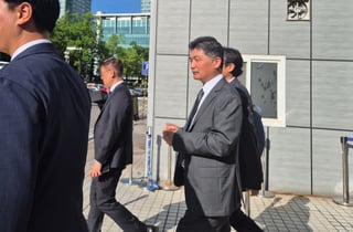 'SM 시세조종' 김범수 항소심…검찰, "평화적으로 가져오라" 녹취록 공개