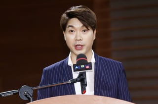"박수홍, 여성과 동거" 허위사실 유포…형수, 2심도 징역 10개월 구형