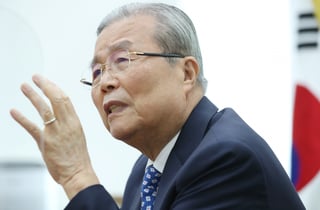 민주당에 상임위 다 내준 김종인 "보수 비전 내놓는 사람 없는 게 문제"
