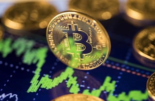 [크립토마켓]비트코인 가격, 8000만원대 근접…2.97% 떨어져