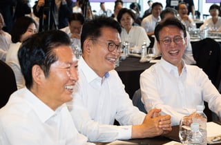 워크숍 모인 김민석·정청래·송영길, 1인1표제·보완수사권 놓고 시각차