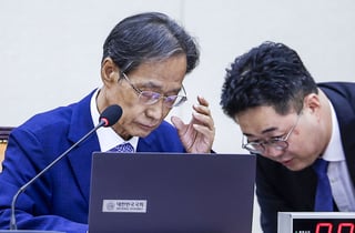 '일하는 국회' 앞세웠지만…'입법 폭주' 프레임 부담, 민주당의 '딜레마'