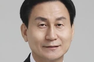 부산시의회 전반기 의장에 강무길 의원 선출