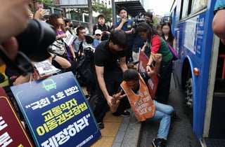 [시대진단]장애인 이동권 시위 25년, 무엇이 달라졌나