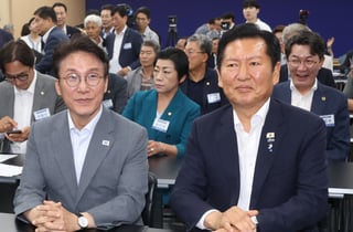 호남 달려간 민주 당권주자들…정청래 반발한 선호투표제 놓고 정면충돌