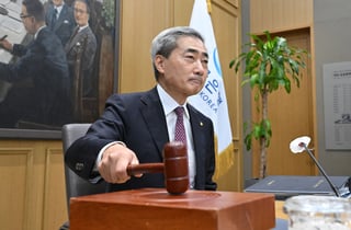 한은, 기준금리 연 2.75%로 인상…3년 6개월 만에 긴축 재개(상보)