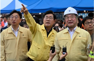 박찬대 인천시장, 쿠팡 물류센터 화재 현장 점검