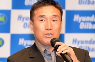 하석주, 홍명보 작심비판…"쥐어박고 싶어, 무릎 꿇고 석고대죄했어야"