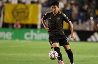 FIFA "손흥민 34세…한국 축구, 세대교체·재건 필요"