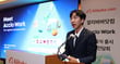 제임스 장 알리바바닷컴 글로벌 셀러 제품 및 서비스 겸 아시아태평양 지역 바이어 성장 부문 총괄이 28일 기자간담회에서 액시오 워크를 소개하고 있다. /사진=뉴시스