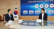 2일 전북도청 회의실에서 이원택 도지사가 문성요 새만금개발청장과 간담을 갖고 호남권 대형 투자 흐름 속 전북과 새만금의 성장기회 확보 위해 도·청 협업체계 필요성에 대해 이야기 하고 있다./사진=전북도