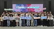 NH농협은행이 애자일소다와 협업해 AI 에이전트 기반 대고객 서비스 구축을 본격화한다. 사진은 강태영 NH농협은행장(앞줄 왼쪽 여덟 번째)이 지난 9일 경기도 고양시 소재 NH인재원에서 농협은행·애자일소다 임직원들과 워크숍에 참석해 기념촬영을 하는 모습. /사진=NH농협은행