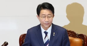 조정식 국회의장 "개헌, 시대적 책무 완수"…법사위원장 등 원구성 과제