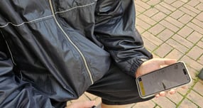 사기범은 지난달 30일 피해자 이모 씨의 돈 48만원을 가로챈 채 카카오톡 연락처를 차단했다. 사기범의 카톡 프로필 사진은 금세 사라졌고, 송금 버튼도 없어졌다./사진=피해자 이씨 제공