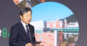 셀트리온제약이 충북 오송 투자를 확대한다. 사진은 2일 '충청권 첨단산업 발전비전 국민보고회'를 통해 투자 계획을 밝히는 유영호 셀트리온제약 대표. /사진=뉴스