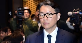 임종훈 한양정밀화학 대표가 그룹 지주사 한미사이언스 지분을 매각한다. 사진은 2024년 경영권 분쟁 당시 성장 전략을 발표한 임 대표. /사진=동행미디어 시대DB