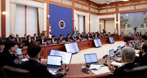 (서울=뉴스1) 이재명 기자 = 이재명 대통령이 30일 청와대에서 열린 국무회의 겸 비상경제점검회의에서 발언하고 있다. 2026.6.30/뉴스1  Copyright © 뉴스1. All rights reserved. 무단 전재 및 재배포,  AI학습 이용 금지. /사진=(서울=뉴스1) 이재명 기자