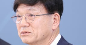 이병태 대통령 직속 규제합리화위원회 부위원장이 지난 4월15일 청와대에서 열린 규제합리화위원회 제1차 전체회의에서 발언하고 있다. / 사진=뉴시스