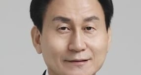 강무길 부산시의회 의장/사진=부산시의회
