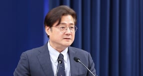 홍익표 정무수석이 지난 5월4일 청와대 춘추관에서 '조작기소 특검법' 관련 현안 브리핑을 하고 있다. /사진=뉴스