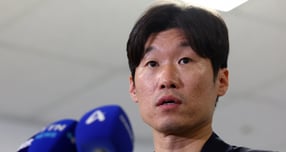 박지성 K축구 혁신위원장이 대한축구협회장 선거인단을 1만명 이상으로 구성할 계획이라고 밝혔다. 사진은 박지성 K축구 혁신위원회 공동위원장이 27일 서울 종로구 국립현대미술관 회의실에서 열린 'K축구 혁신위원회 4차 회의'를 마친 뒤 취재진 질문에 답변하는 모습. /사진=뉴시스