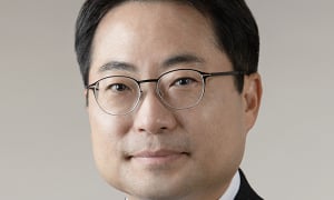                                서정건 경희대 정외과 교수