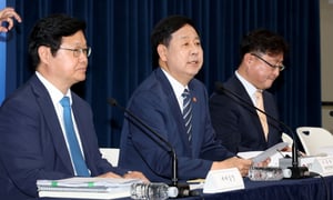 지난달 30일 세종시 정부세종청사에서 구윤철 부총리 겸 재정경제부 장관이 '2026년 정부 세제 개편안'에 대해 설명하고 있다. / 사진 = 뉴스
