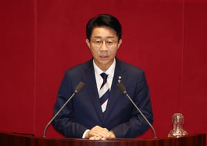 후반기 국회의장으로 선출된 조정식 신임 의장이 5일 국회 본회의에서 당선인사를 하고 있다. /사진=뉴시스