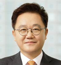                강석훈 성신여대 교수 