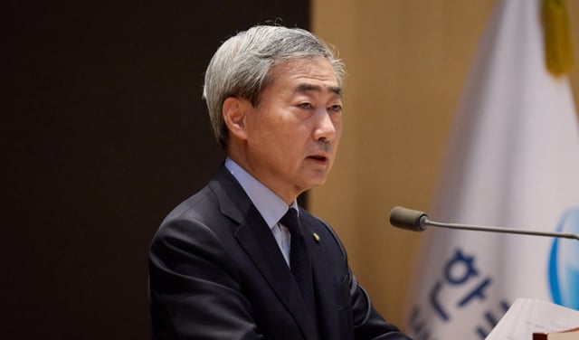 신현송 한은 총재 "늦지 않게 금리 인상 필요…'물가 안정' 중점"