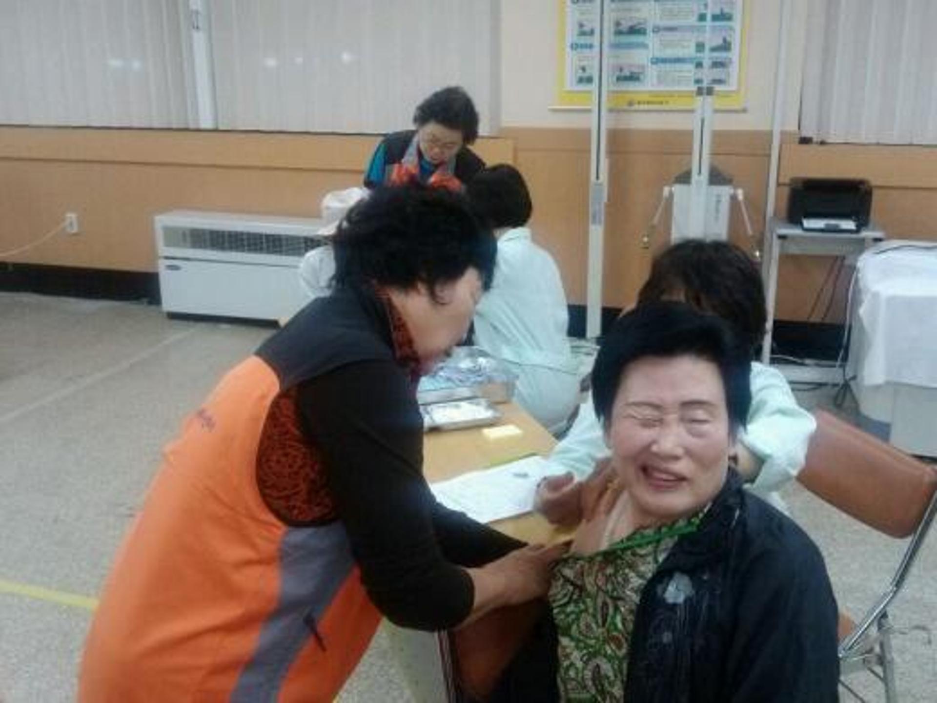 독감 예방주사, 어른들도 아파요