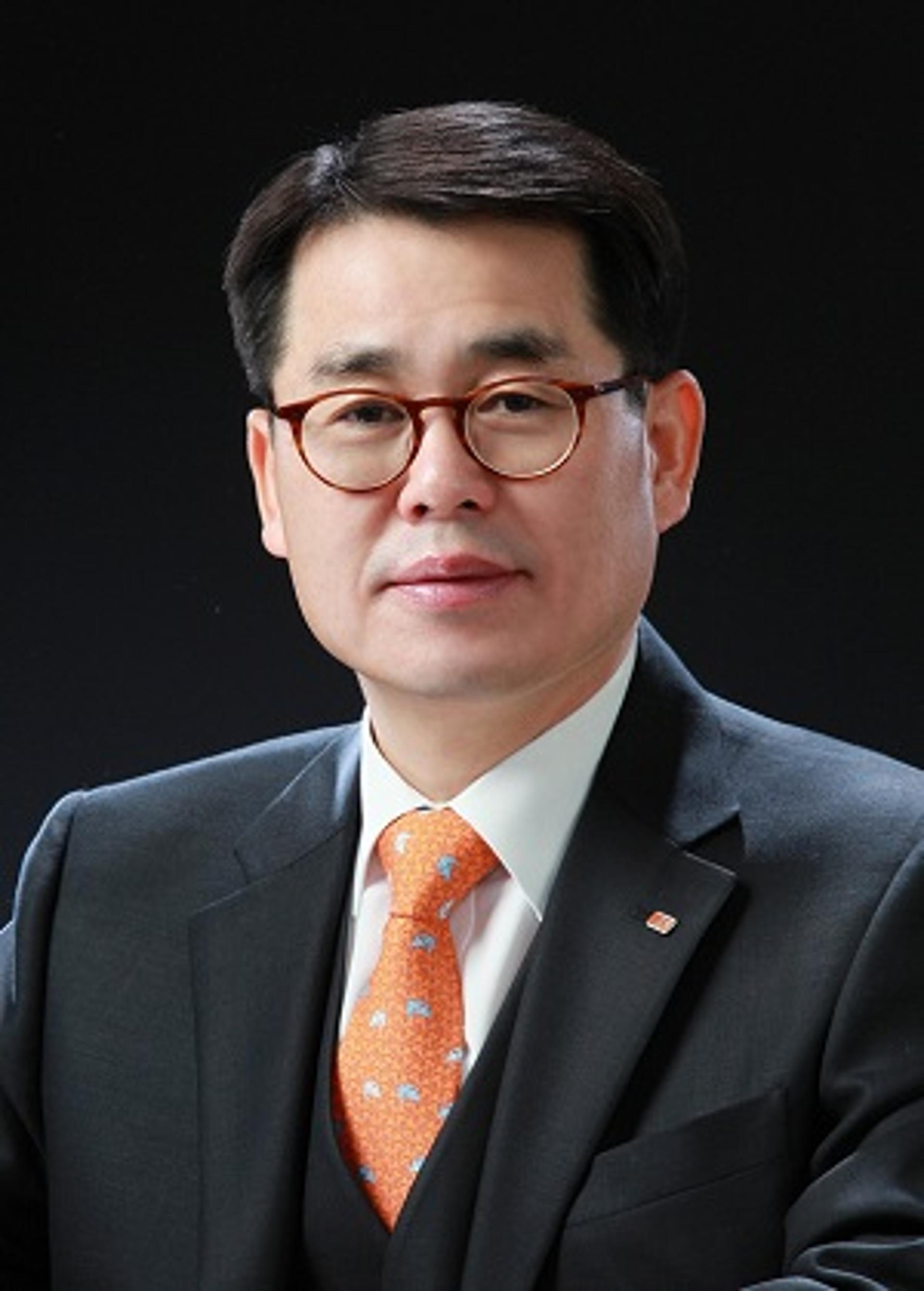 구자용 E1회장, LS네트웍스 구원투수 등판