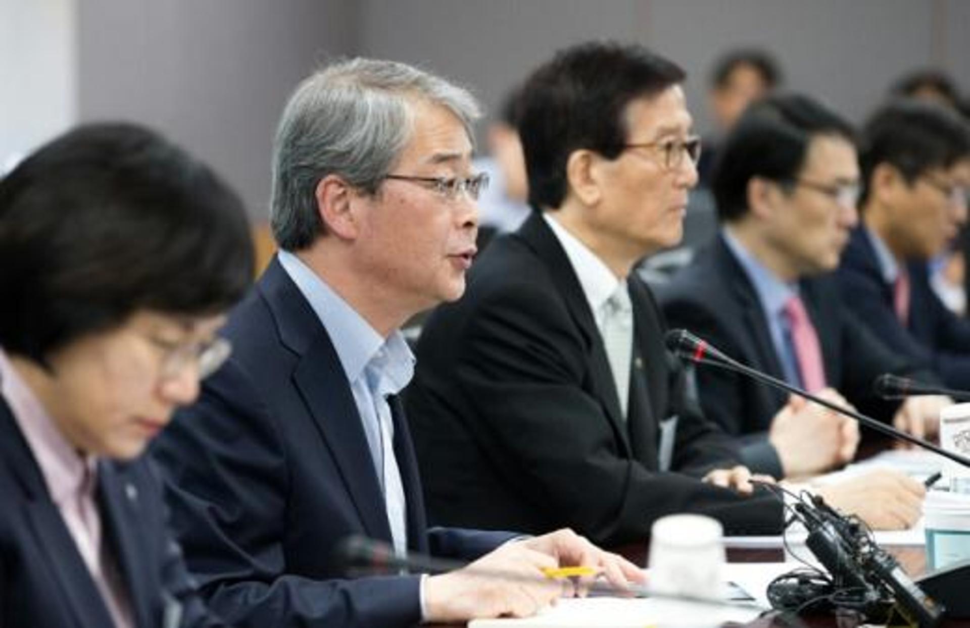 임종룡 금융위원장 "성과연봉제, 민간은행도 확산 기대"
