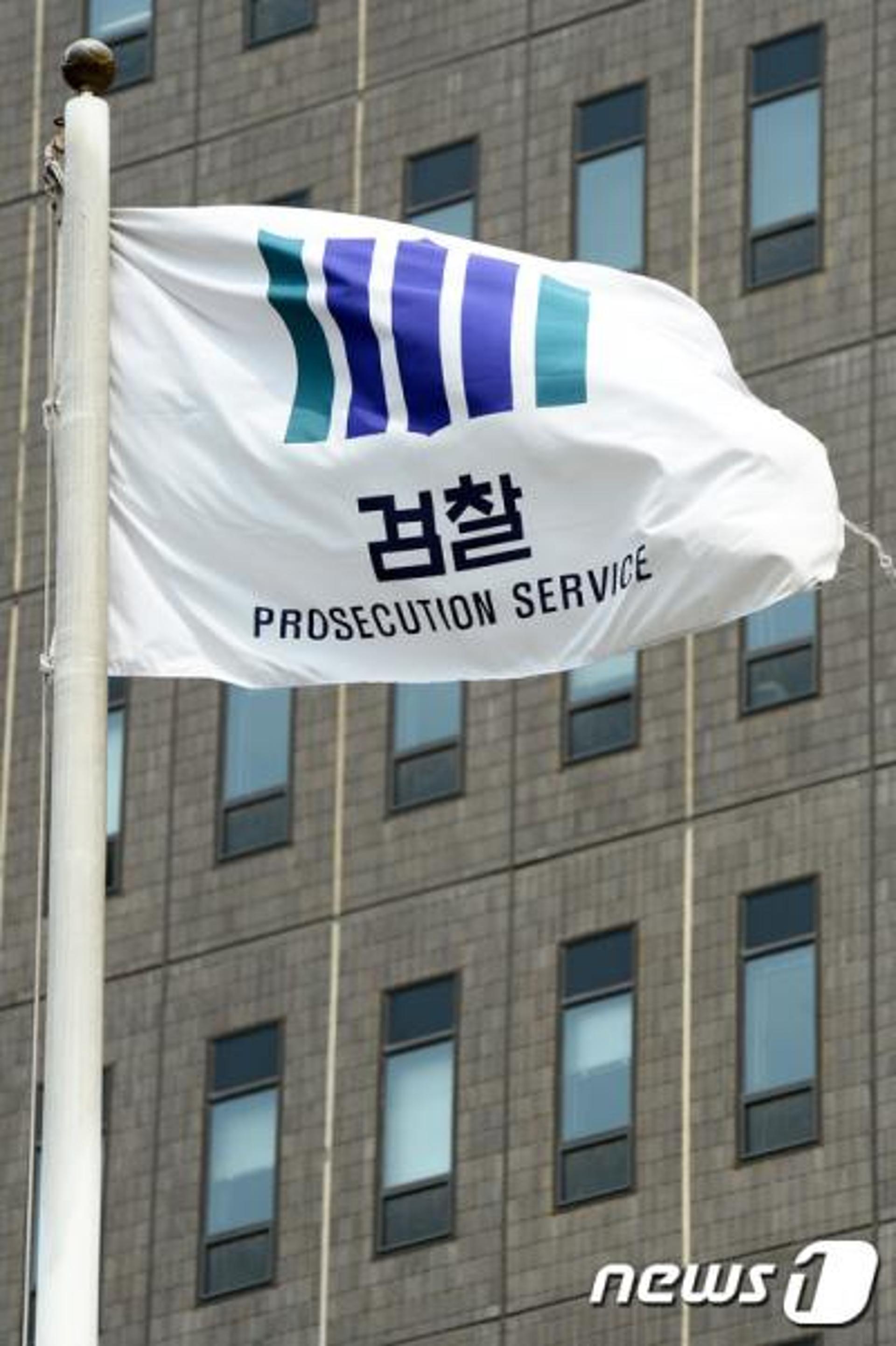광주시청 압수수색, 윤장현 시장 '친인척' 비리 수사… '혐의 입증' 단서 확보 차원