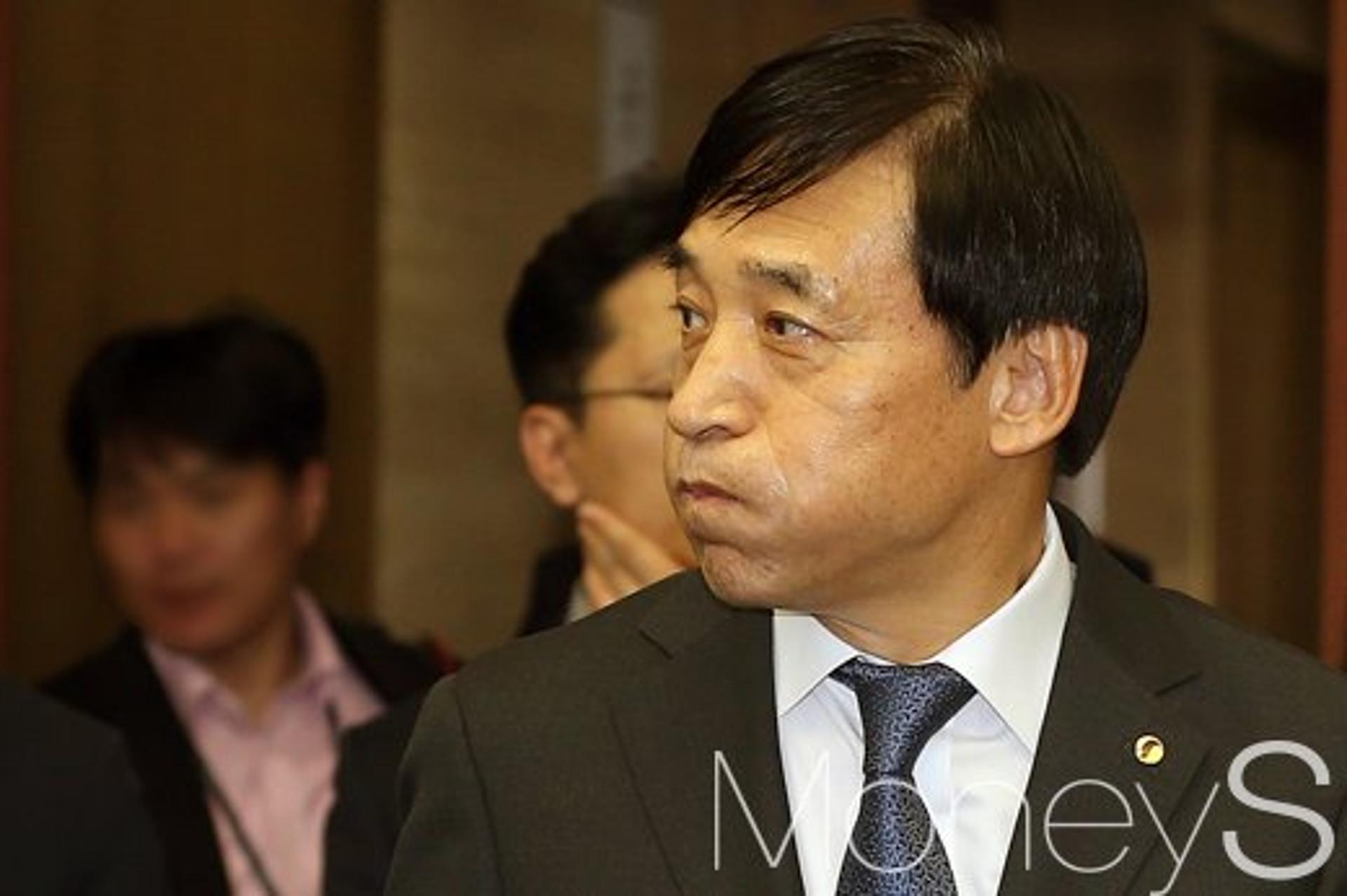 [국정감사]이주열 "미국 기준금리 인상, 한은 추가인하 여력 있어"