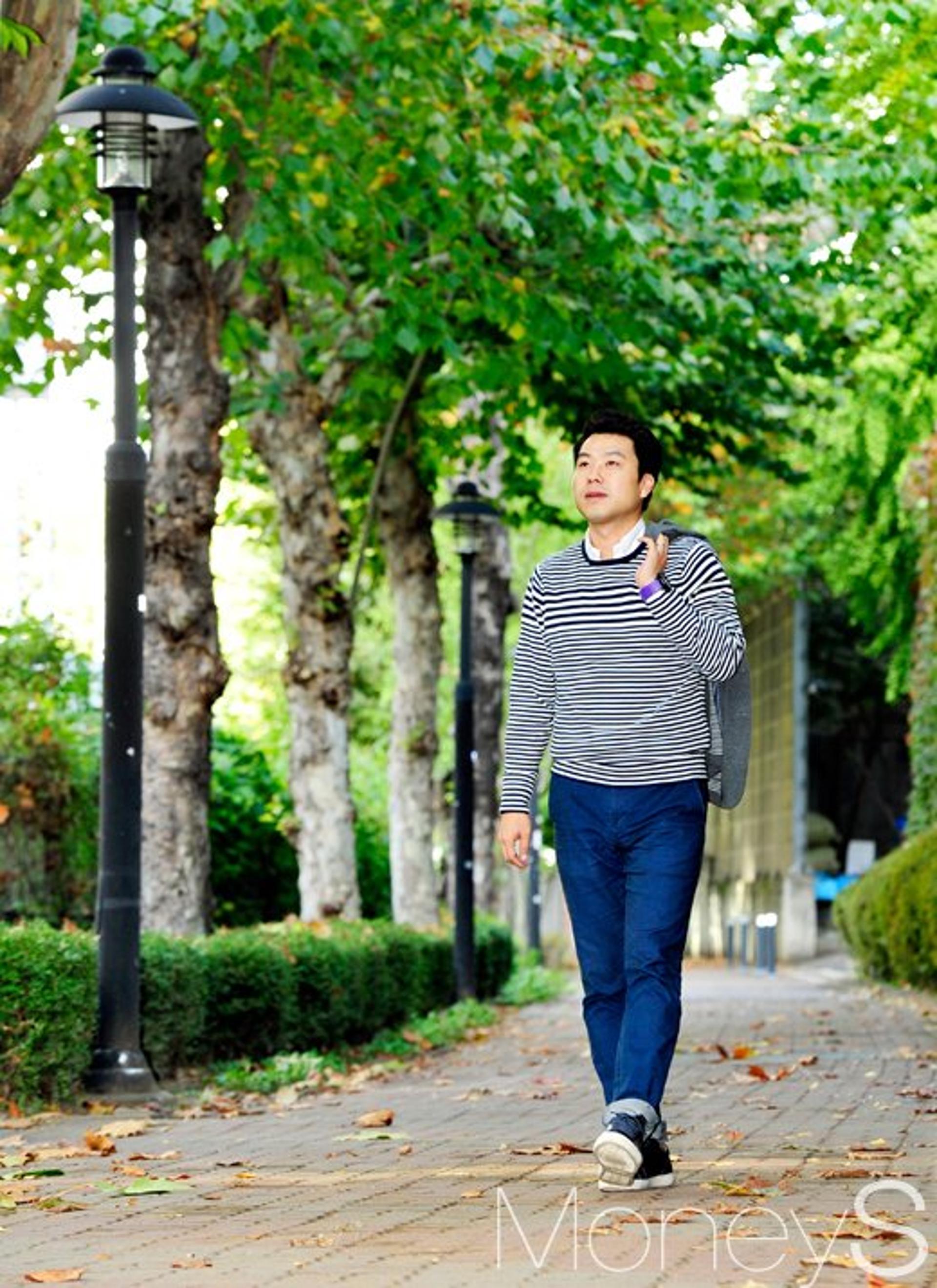 [이사람] 걸어서 지구 한바퀴 “또 떠나요, 더 천천히”