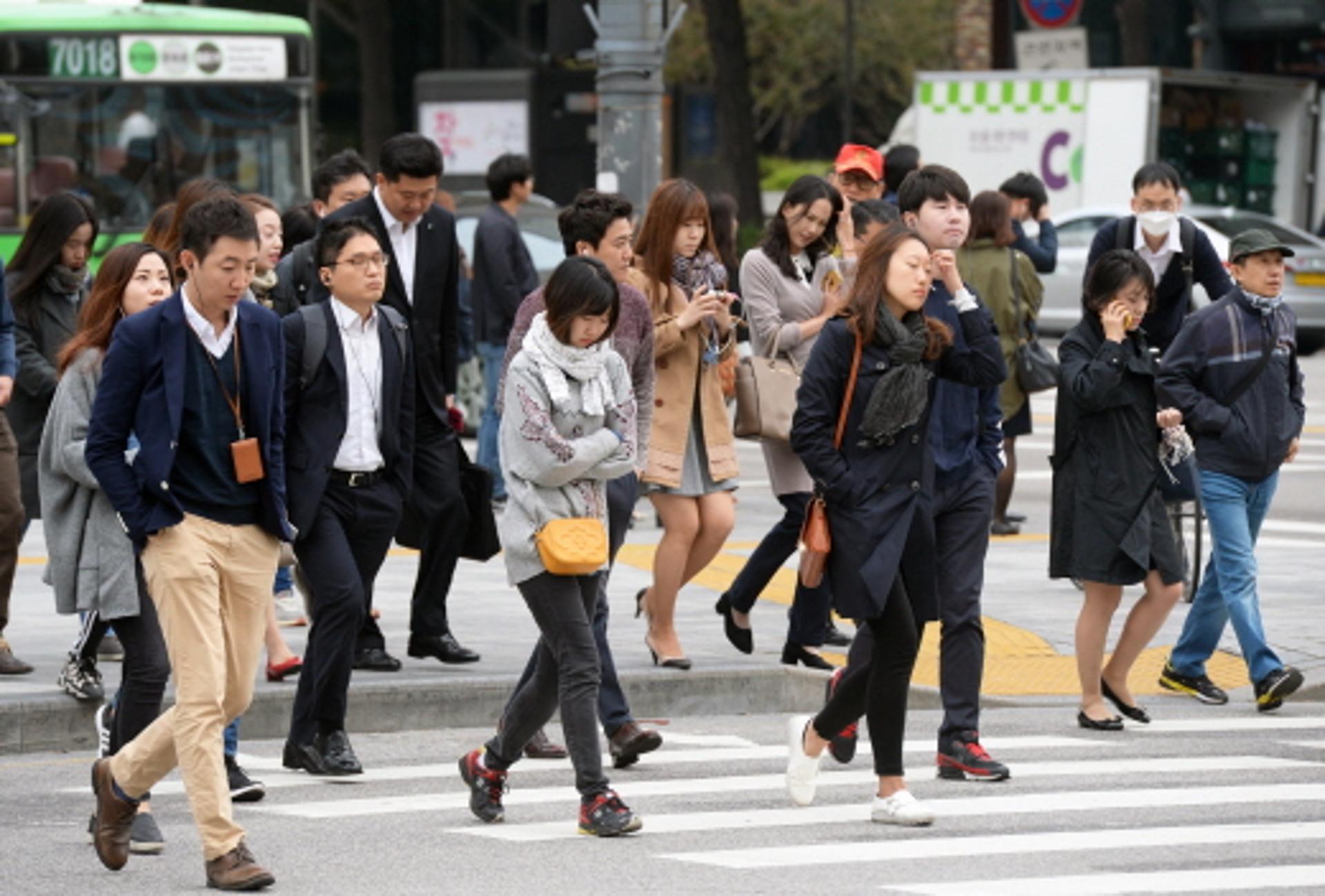 [내일 날씨] 월요일 아침 최저 3~12도 추위 계속… "출근길 우산 챙기세요"