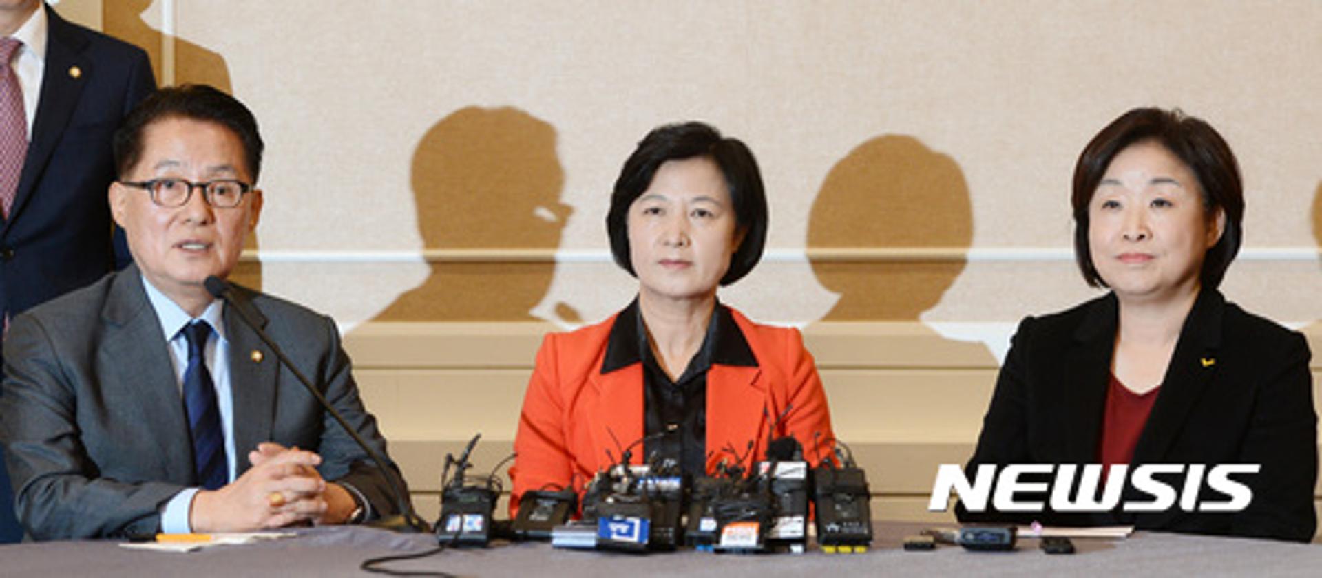 [야3당 대표 회동] 추미애 "김무성, 9일에도 탄핵추진 의사 가지지 않아"(속보)